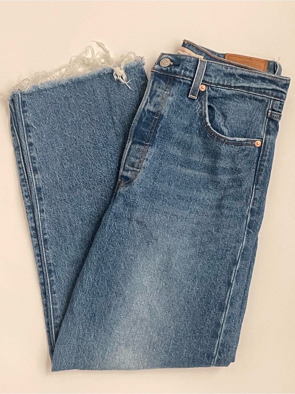 Levi’s Ribcage Straight Ankle Jeans Size 29 High Rise Raw Hem